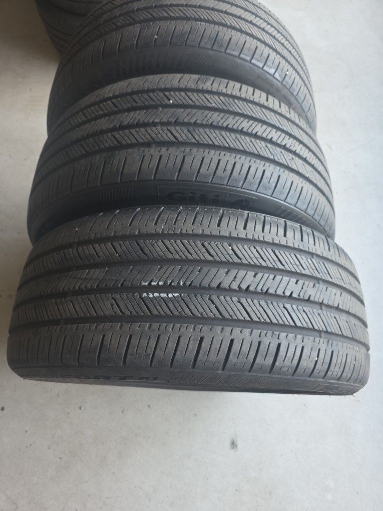 Giticomfort And Use Condition Three Tires. 50% Tread