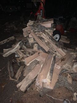 Splitting firewood 🔥🔥🔥🔥🔥🔥