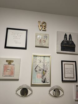 Fashion Wall Art for BedRoom Closet Office Louis Vuitton Shoes Love Carrie Bradshaw Frames Pearls