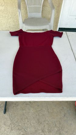 Juniors Burgundy Dress Size Small