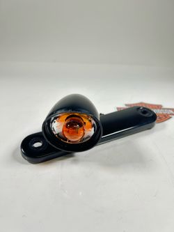 2018 Harley Touring FLHXS Street Glide OEM Front Right 1 Turn Signal Indicator.FREE SHIPPING. SM9KNT0413