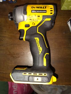 DeWalt Atomic Impact drill