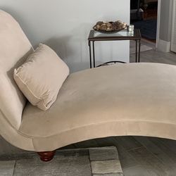 Plush Chaise Lounge Chair
