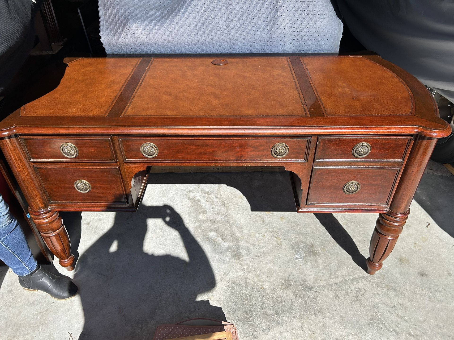 Desk