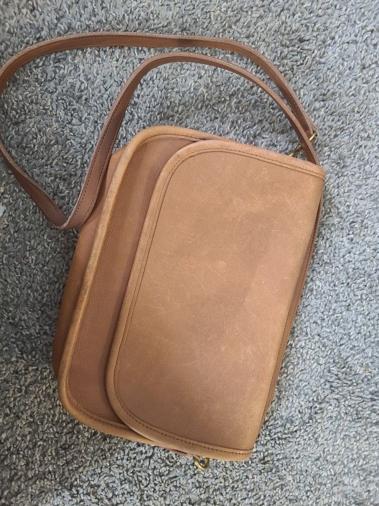 Vintage Coach Ritchie Purse