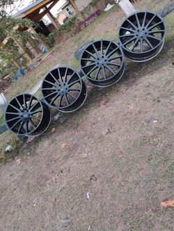 4.  Rines. 22. Deportivos. Dos. 22 X 9. Y Dos. 22 X 10  Bolt Pattern. 5 X 114.3 