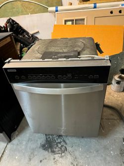 Stove And Dishwasher