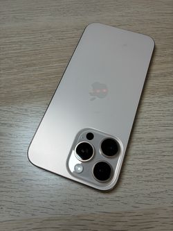 iPhone 16 Pro Max - Unlocked - 256GB