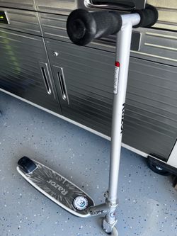 Electric Razor scooter for kids
