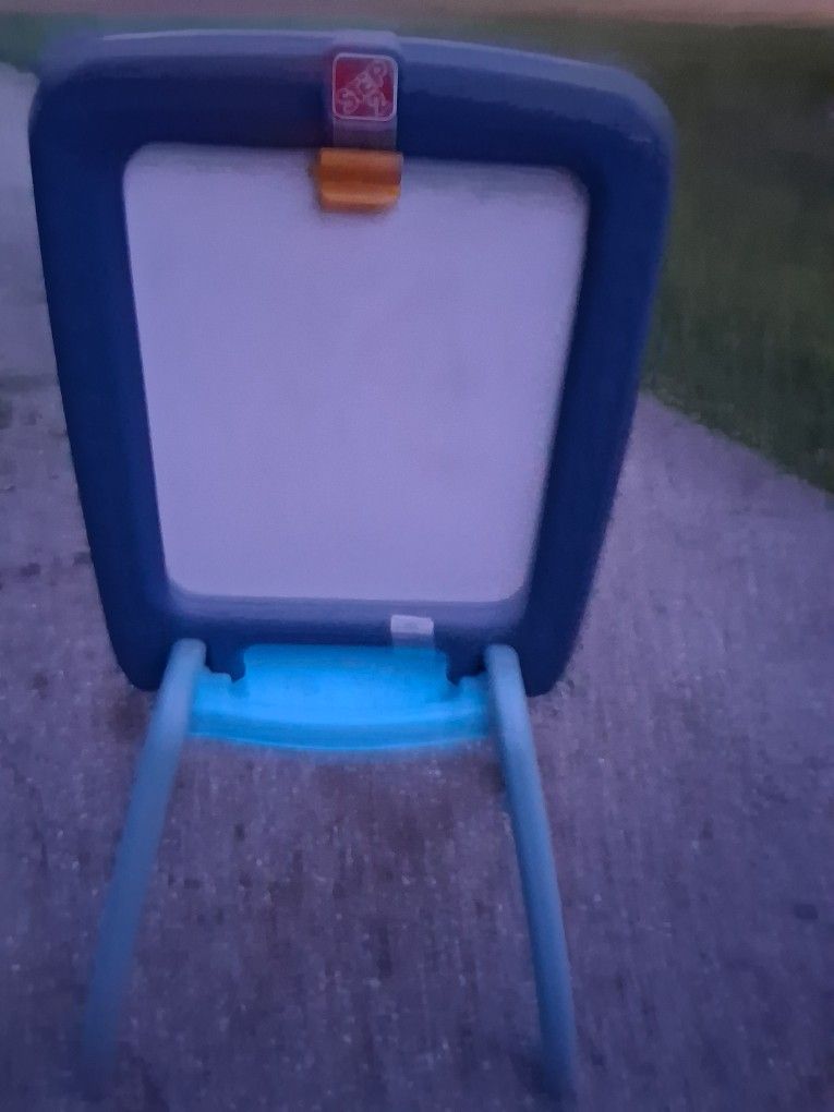 Step2 All Around Easel For 2