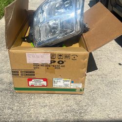 08 Ford Fusion Headlight Assembly