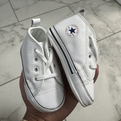 NEW Converse Baby/Toddler Shoes, Size 4