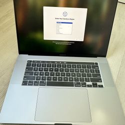 MacBook Pro 16” 2019 Core i7 AMD Radeon