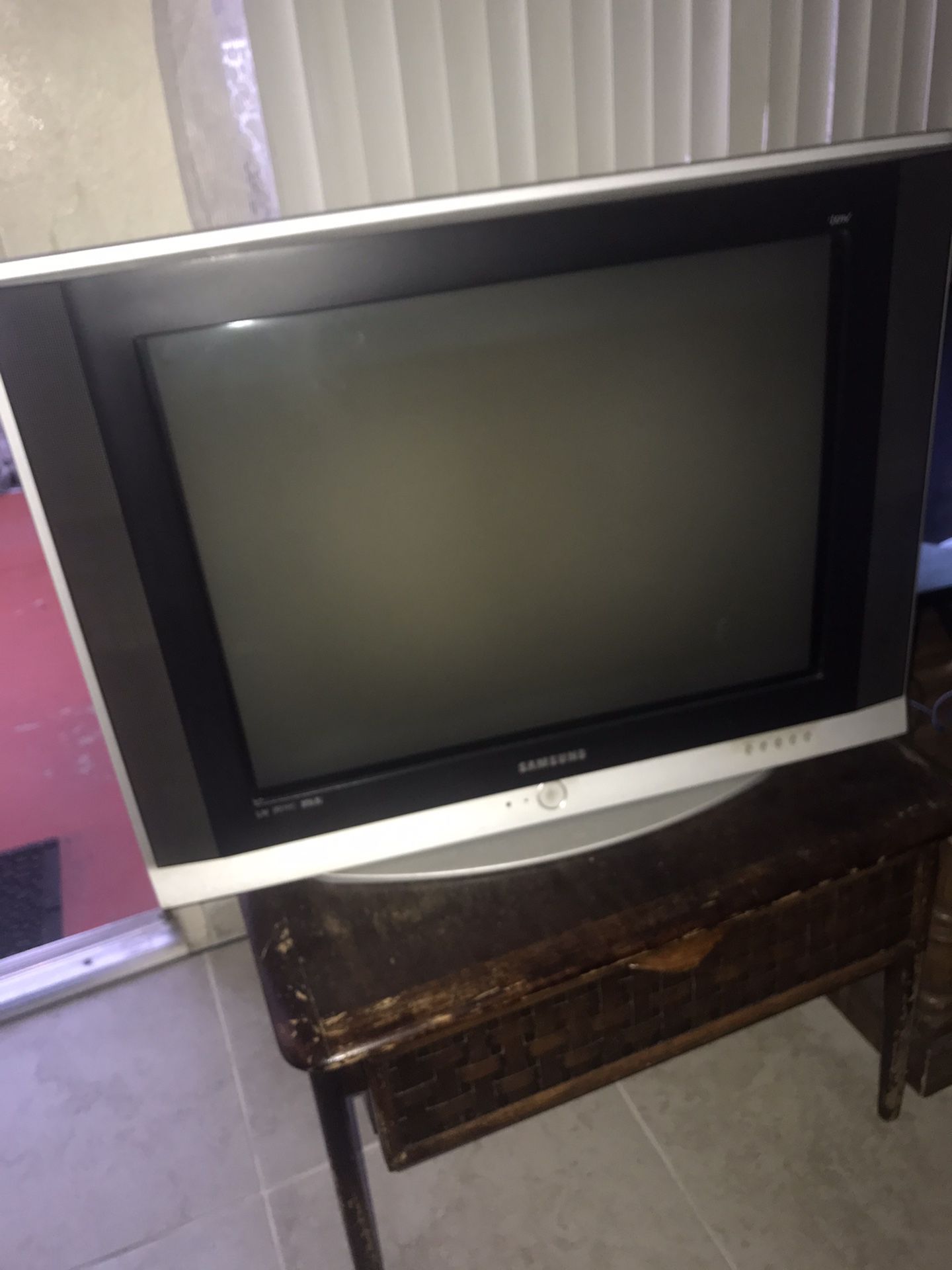 Free Samsung TV Old School Box