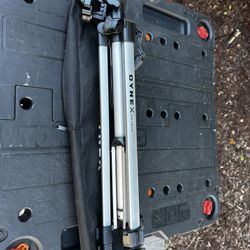 Dynex Telescopic Tripod