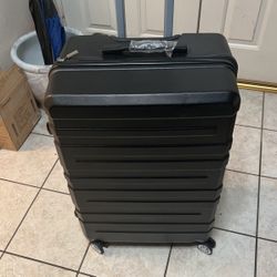 28 Inches Check In Travelers Luggage 