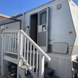 Travel Trailer Non Towable Living At Rv Park