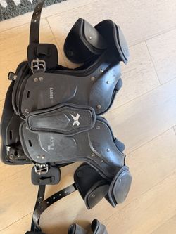 Xenith Flyte 2 youth shoulder pads