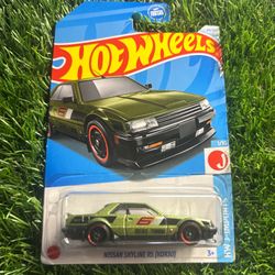 Hot Wheels Nissan Skyline RS NROR3A 1985 green and black diecast car cars #re