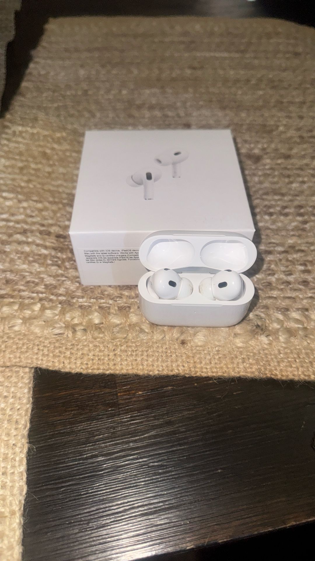 AirPods Pro (Real β
) w/ Noise Canceling β $80 Firm β Fast Pickup