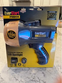 EverStart Maxx Rechargeable Lithium-lon LED Spotlight 1200 Lumens / 12hr Black
