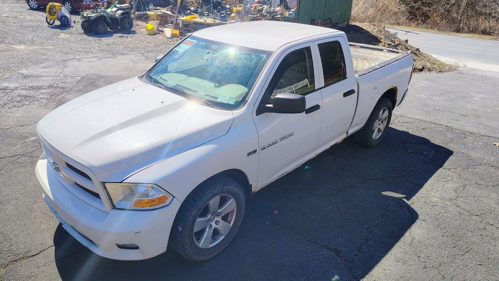 2012 Dodge Ram 1500 Hemi 4X4