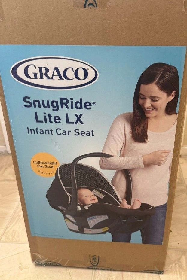 Graco Snugride 35 Lite LX Infant Car Seat With Base 
