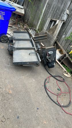 Maxon Lift Gate