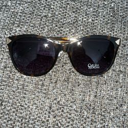 NWT Chelsea Morgan Sunglasses