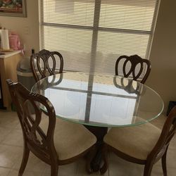 Kitchen Table and 4 Chairs