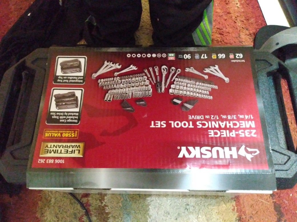 Brand New Never Opened Husky Tool Set