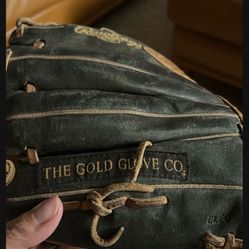 Glove Gold 