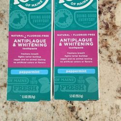 Tom's of Maine set toothpaste set of 2
Condition brand new
no returns 
Feel free to ask questions 
happy to bundle 

please check My other listings 