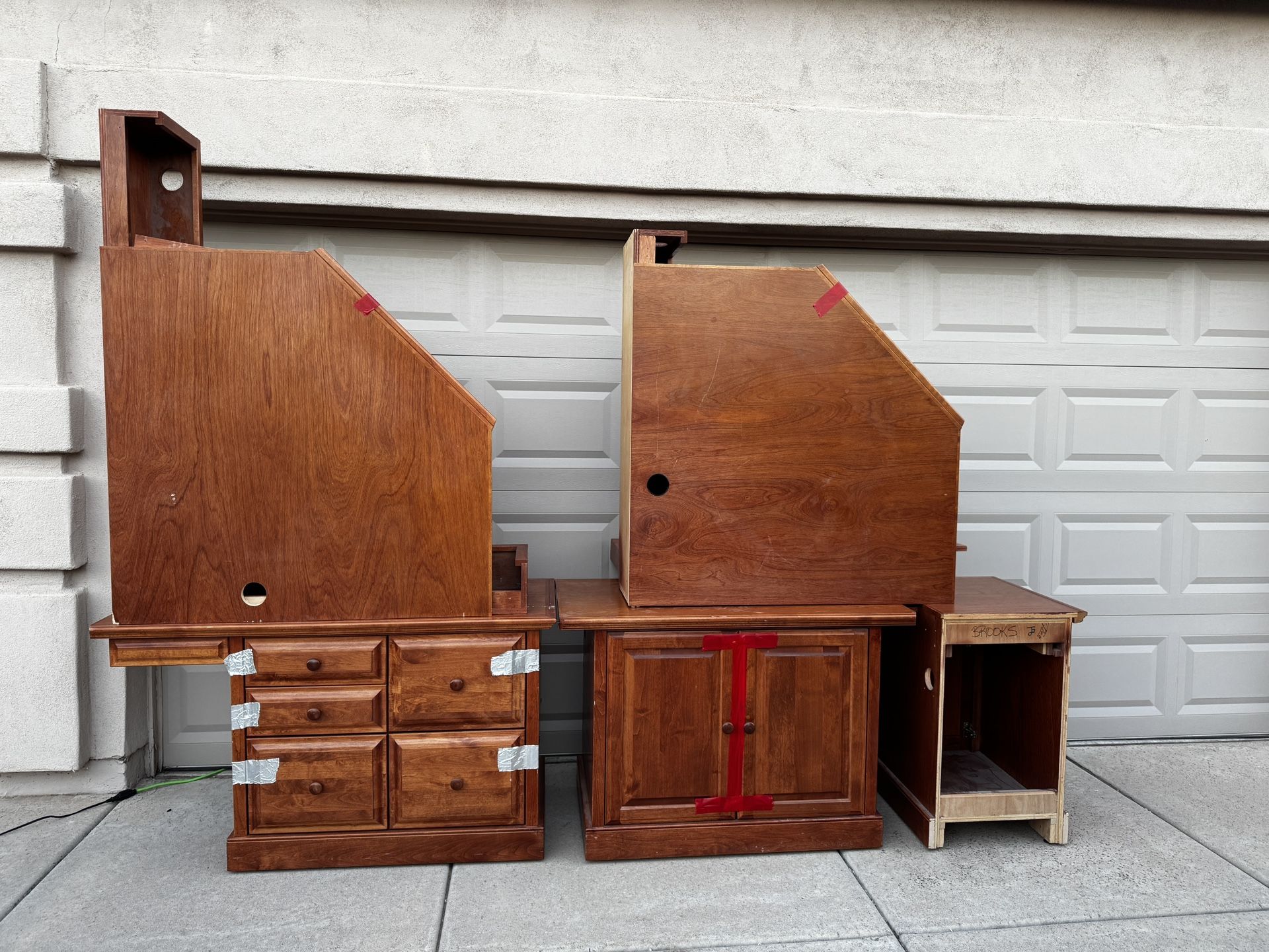 FREE. U Shaped Double Office Desk
