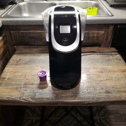 Keurig 2.0  Digital programmable k cup coffee maker