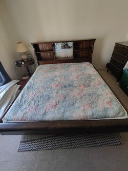 King Size Waterbed with Headboard