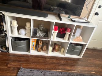 8cubic shelf asking 30$