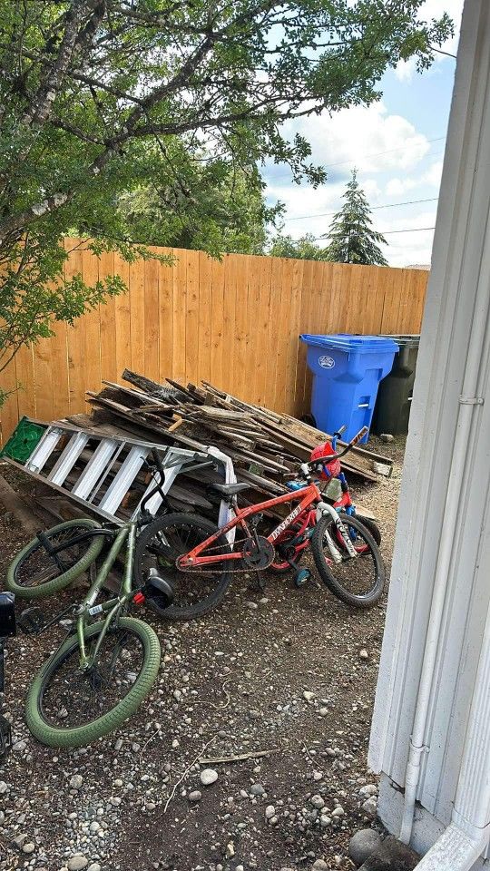 Free Fence Wood