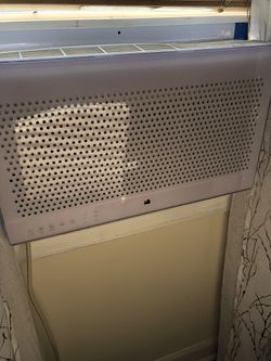 Air conditioner. Really good condition.