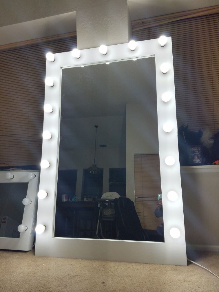 XXL makeup floor vanity mirror