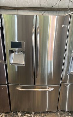 GE Stainless Steel French Door Fridge