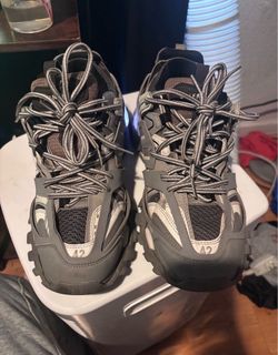 Balenciagas tracks