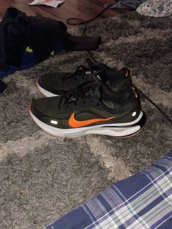Nike men shoes size 11.5
