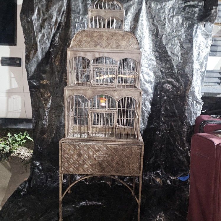 Metal Bird Cage