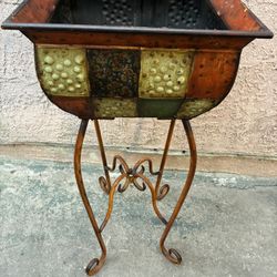 Wrought Metal Vintage Plants Holder