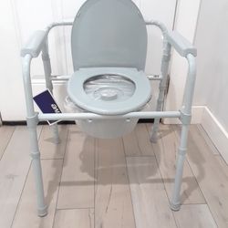 New Commode Chair 