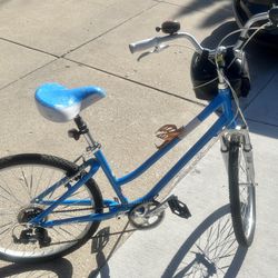 Giant Suede 7 Speed Female Bicycle 