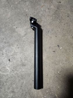 Brand new 30.4 aluminum seat post