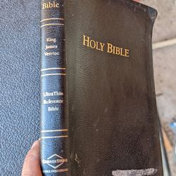 Holy Bible complete King James version 1999 Jesus