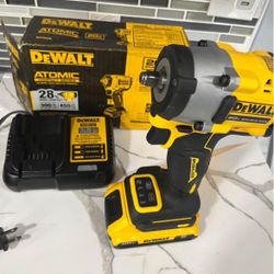 Dewalt 20v 3/8” Impact Kit New 